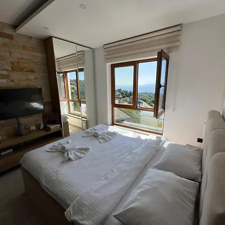 White Hill Milmari Apartment